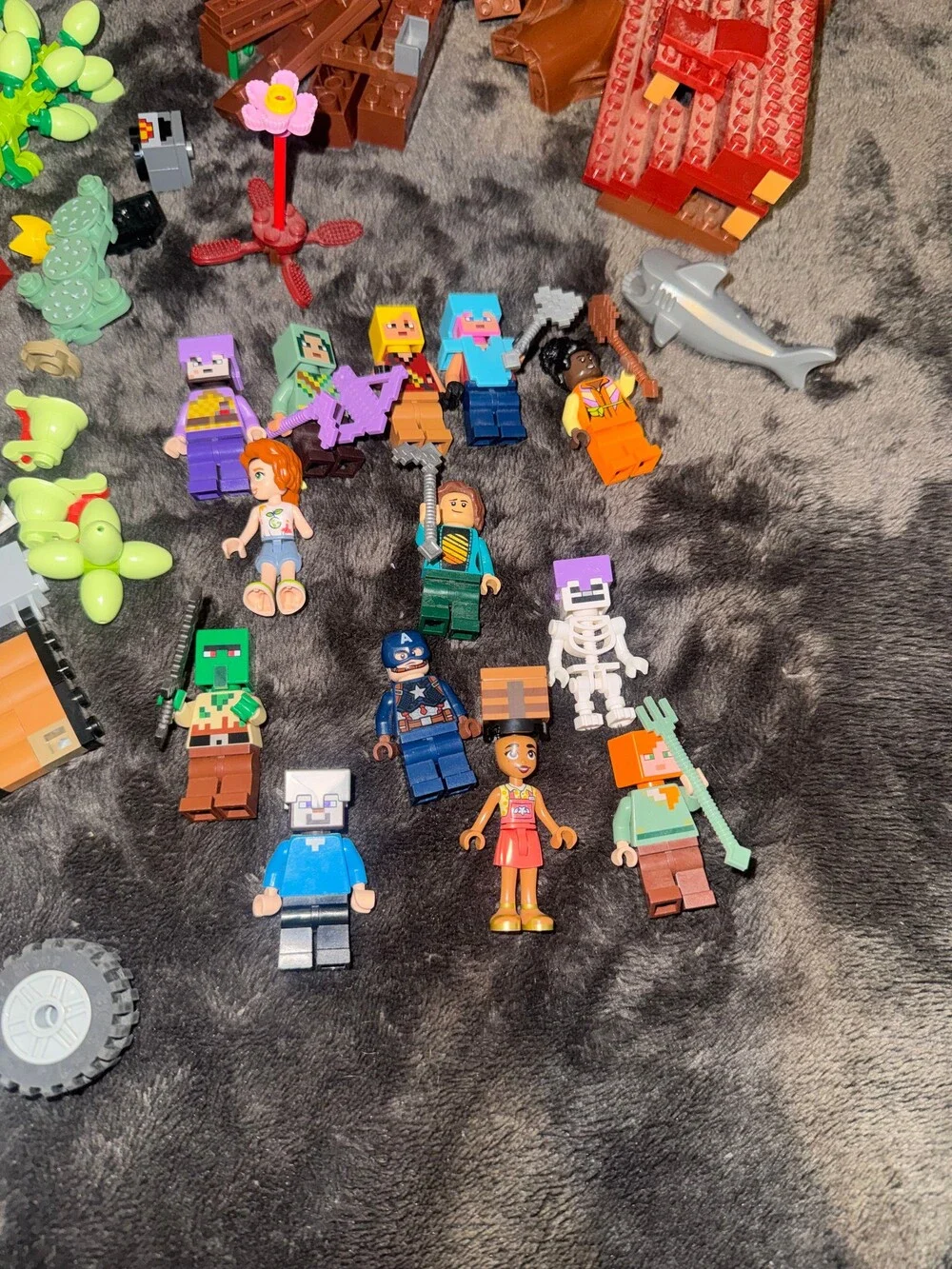 LEGO Loose Pieces and Minifigures Mixed Set 3 pounds